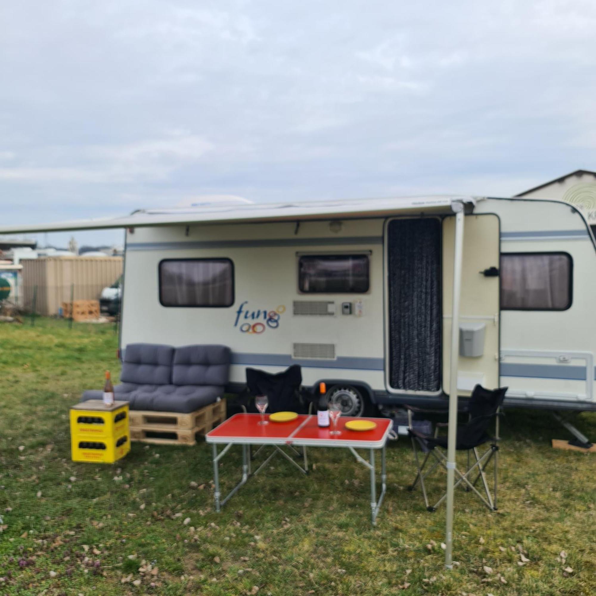 Hotel Louise'S Camper Neusiedl an der Zaya Zewnętrze zdjęcie